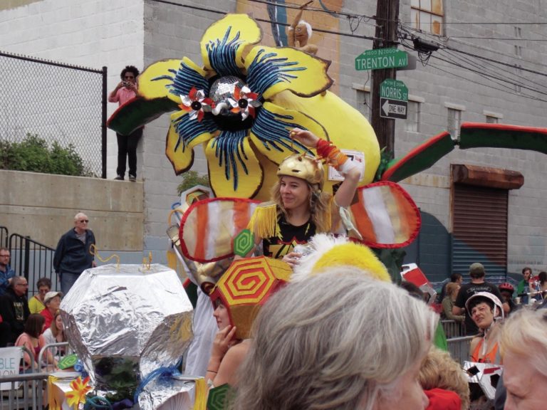 SNAPSHOT: Colorful creativity at the Kensington Kinetic Sculpture Derby