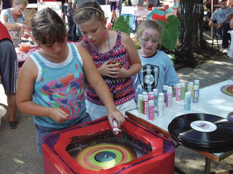 Arts and crafts for all at Lehigh Ave. Arts Festival