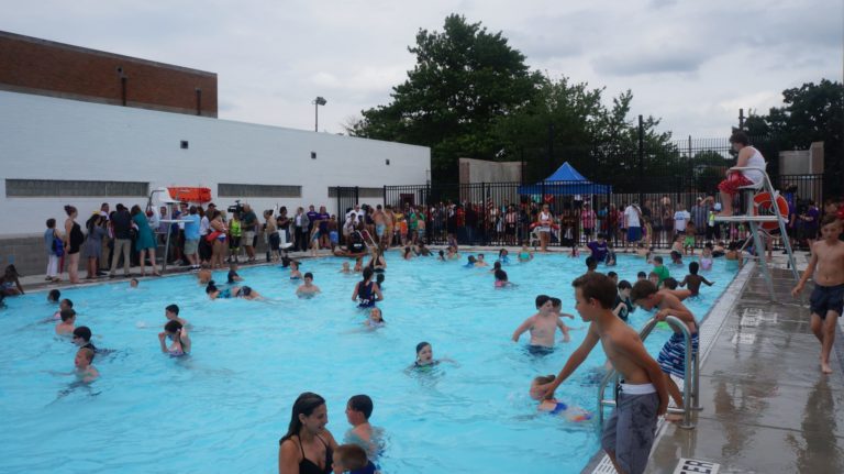 City celebrates the beginning of pool season in Philadelphia with Mike Schmidt