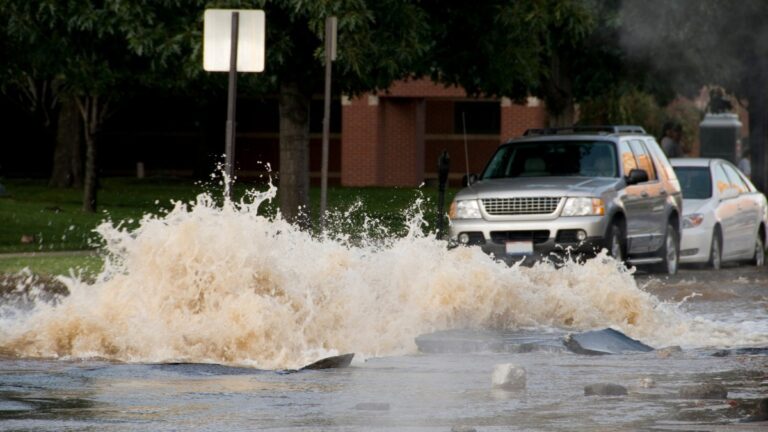 Water Main Break in Philadelphia Forces Residents to Evacuate